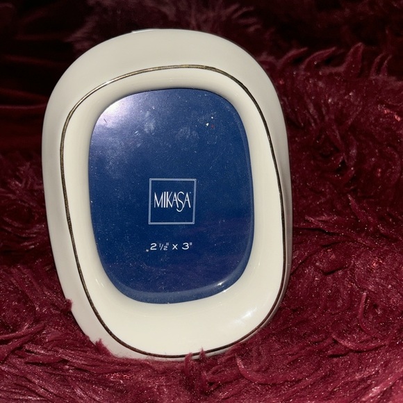 Mikasa Luxe Fine Porcelain minimalist picture frame - Picture 3 of 6